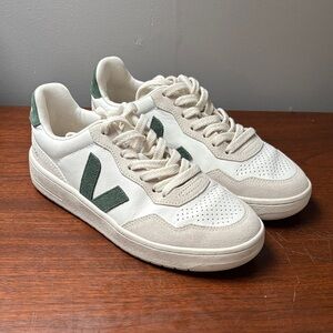 Veja V-90 Sneakers - White & Green - Size 38 (US 7)